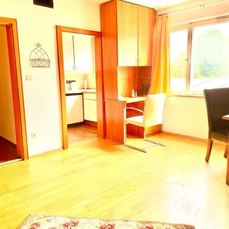 Ride & Rest, Budget, Waschmaschine, Wohnzimmer, Kueche, Radlgarage Apartamento