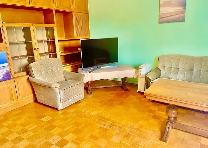 Ride & Rest, Budget, Waschmaschine, Wohnzimmer, Kueche, Radlgarage * Altötting