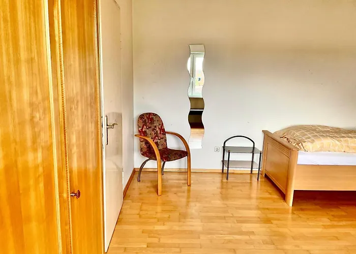 Ride & Rest, Budget, Waschmaschine, Wohnzimmer, Kueche, Radlgarage