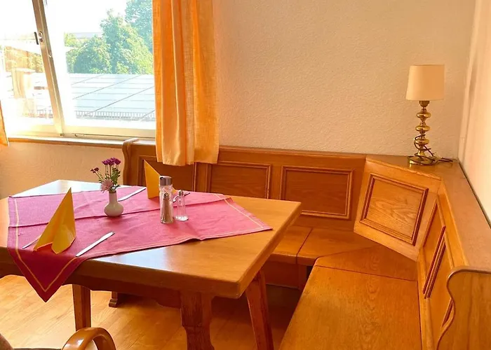 Ride & Rest, Budget, Waschmaschine, Wohnzimmer, Kueche, Radlgarage *